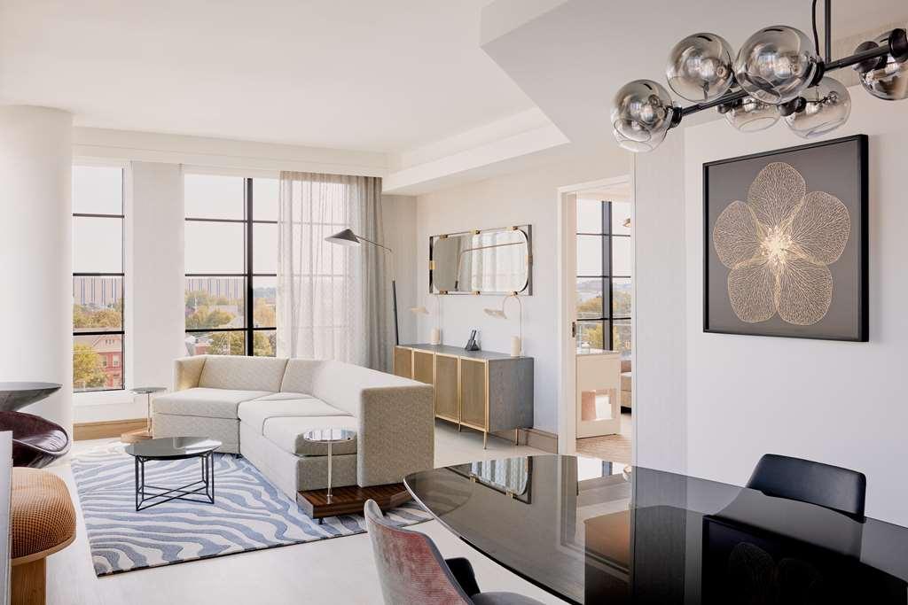 The Godfrey Detroit Curio Collection By Hilton Hotell Rom bilde