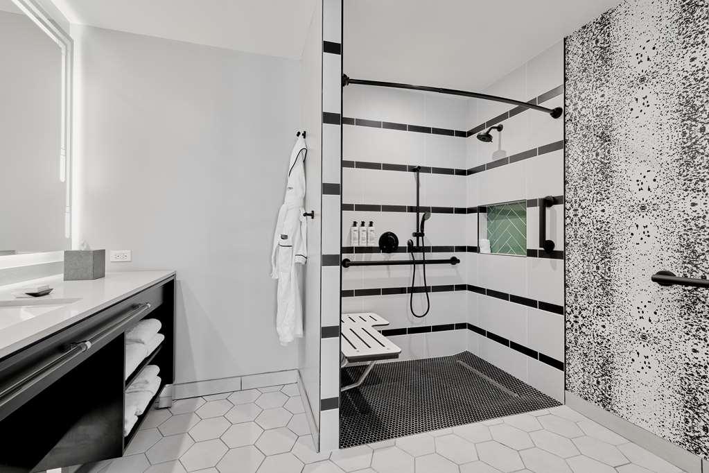 The Godfrey Detroit Curio Collection By Hilton Hotell Rom bilde